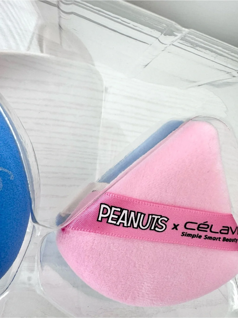 Peanuts x Celavi Pink Snoopy Blender Set with  Cosmetic Case
